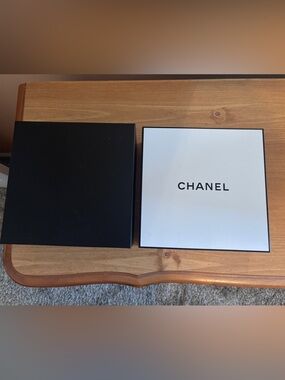 CHANEL Black and White Tablet Accessory Box